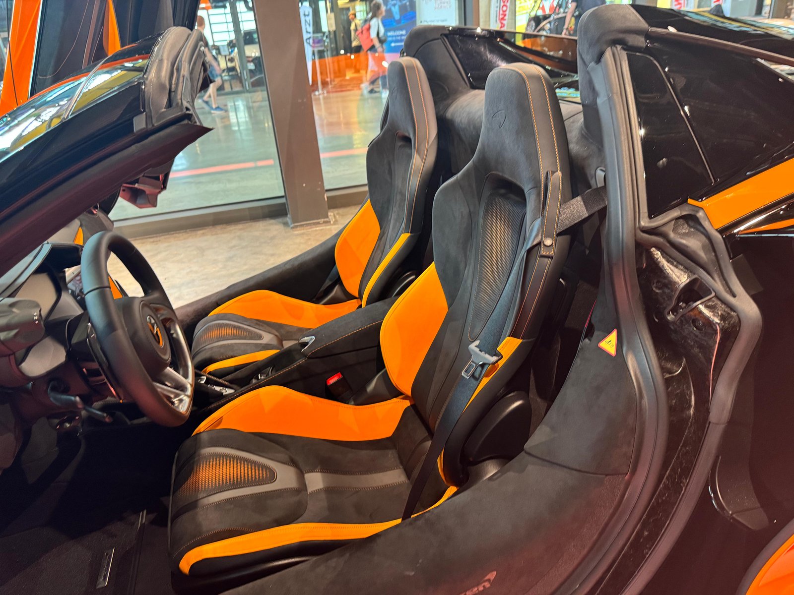 McLaren 750s Spider — photo 8